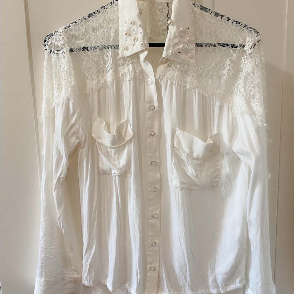 Lace shirt